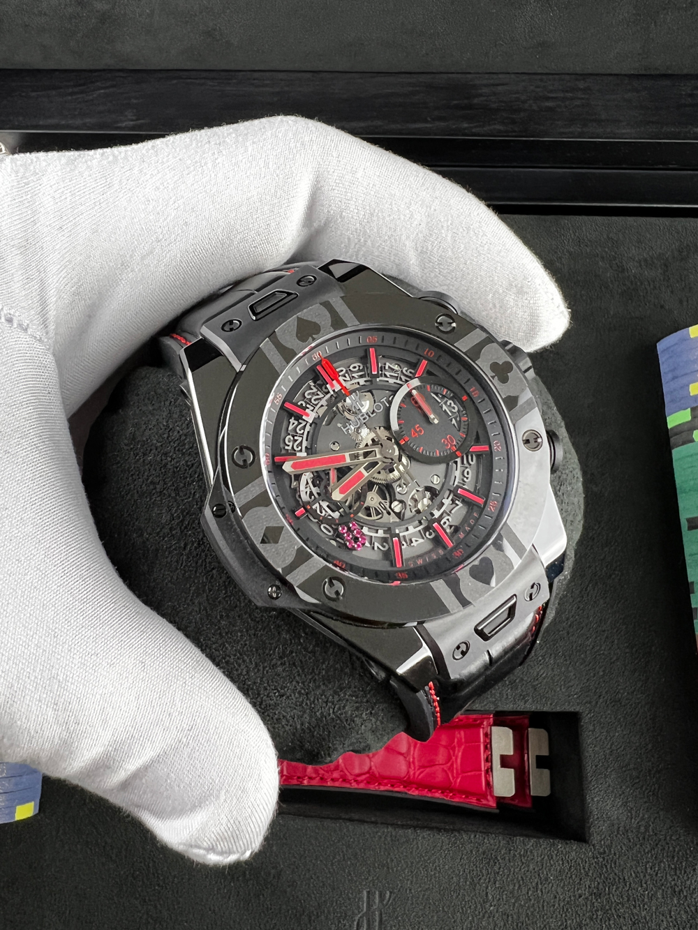 Часы Hublot Big Bang Unico World Poker Tour All Black Chronograph 45mm  411.CX.1113.LR.WPT17 (37027) купить в Москве, выгодная цена - ломбард на  Кутузовском